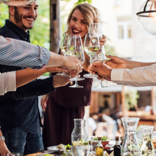 Vibrant community life with a variety of dining options